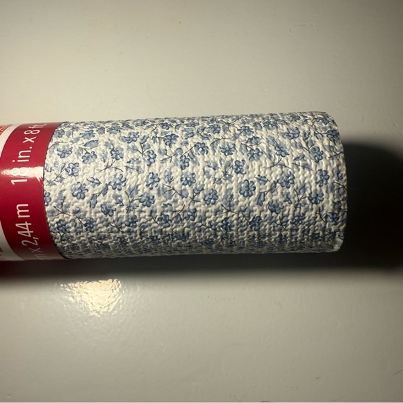 Con-tact 18 In. X 8 Ft. Blue and White Grip Prints Non-adhesive Shelf Liner NWT - Picture 4 of 5